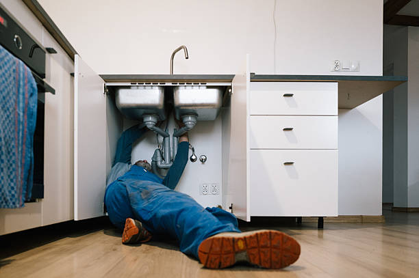 Professional Leak Detection technician working in Alburtis, PA